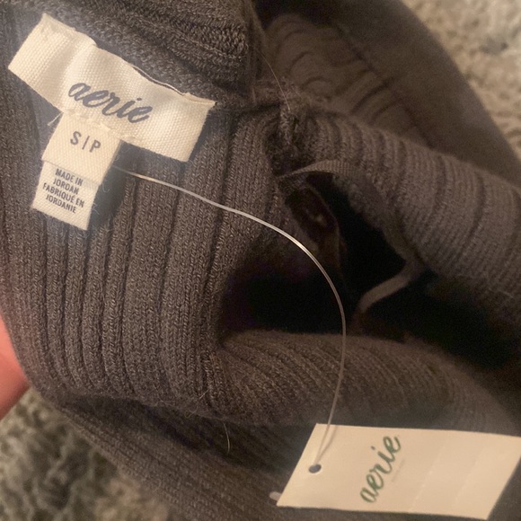 Reversible Aerie Off-the-Shoulder Sweater- Dark Gray - Picture 7 of 7